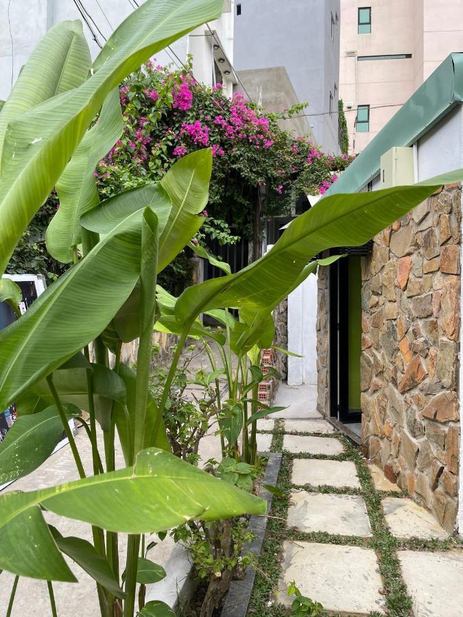 Yen Homestay ดานัง ภายนอก รูปภาพ