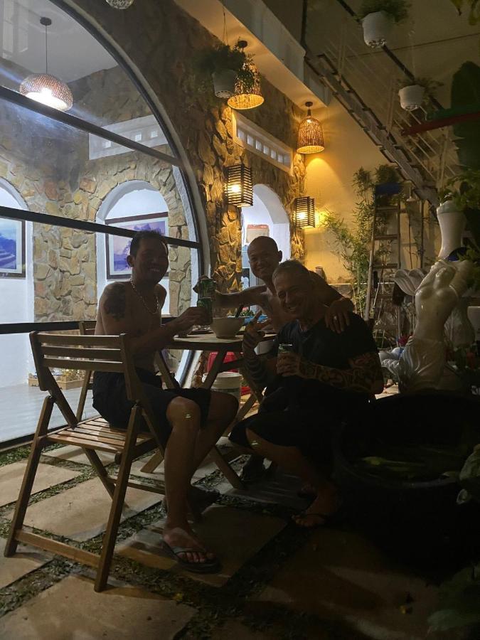 Yen Homestay ดานัง ภายนอก รูปภาพ